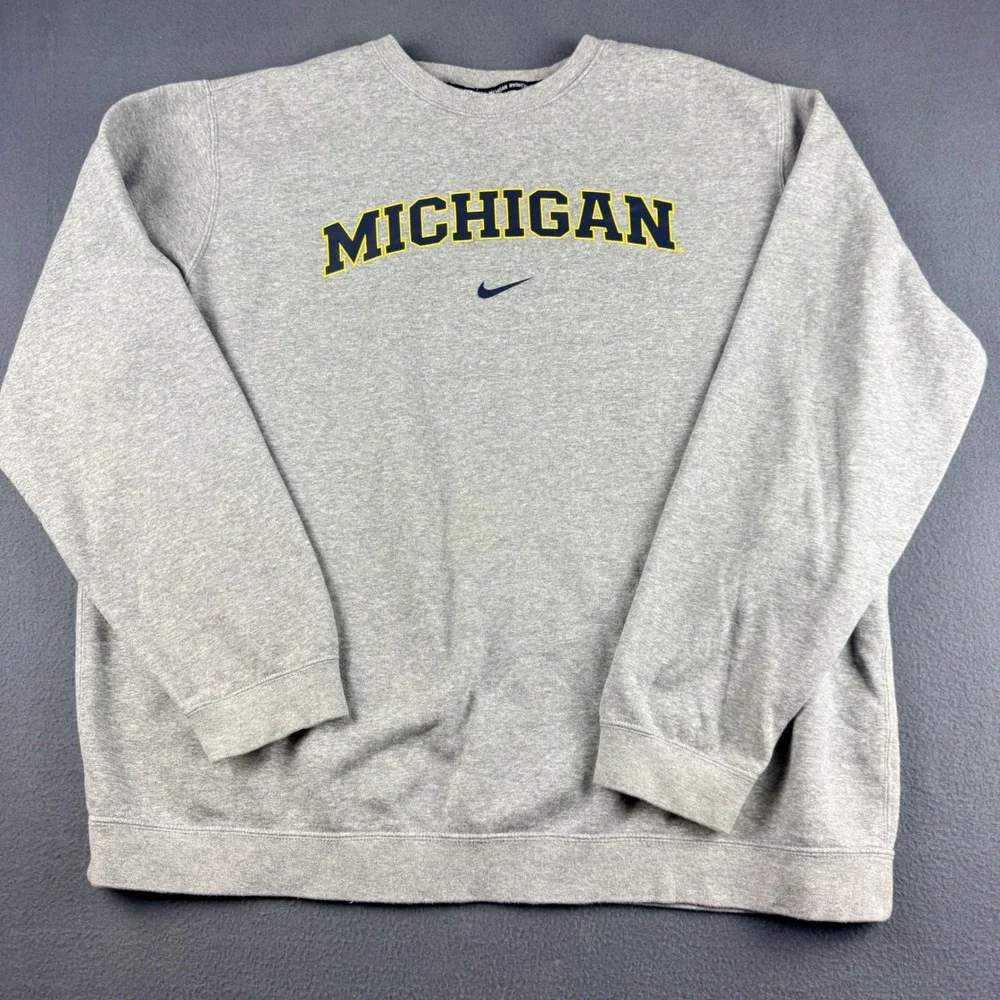 Vintage Nike Sweatshirt Men's 2XL Gray Michigan Wolverines NCAA College Pullover